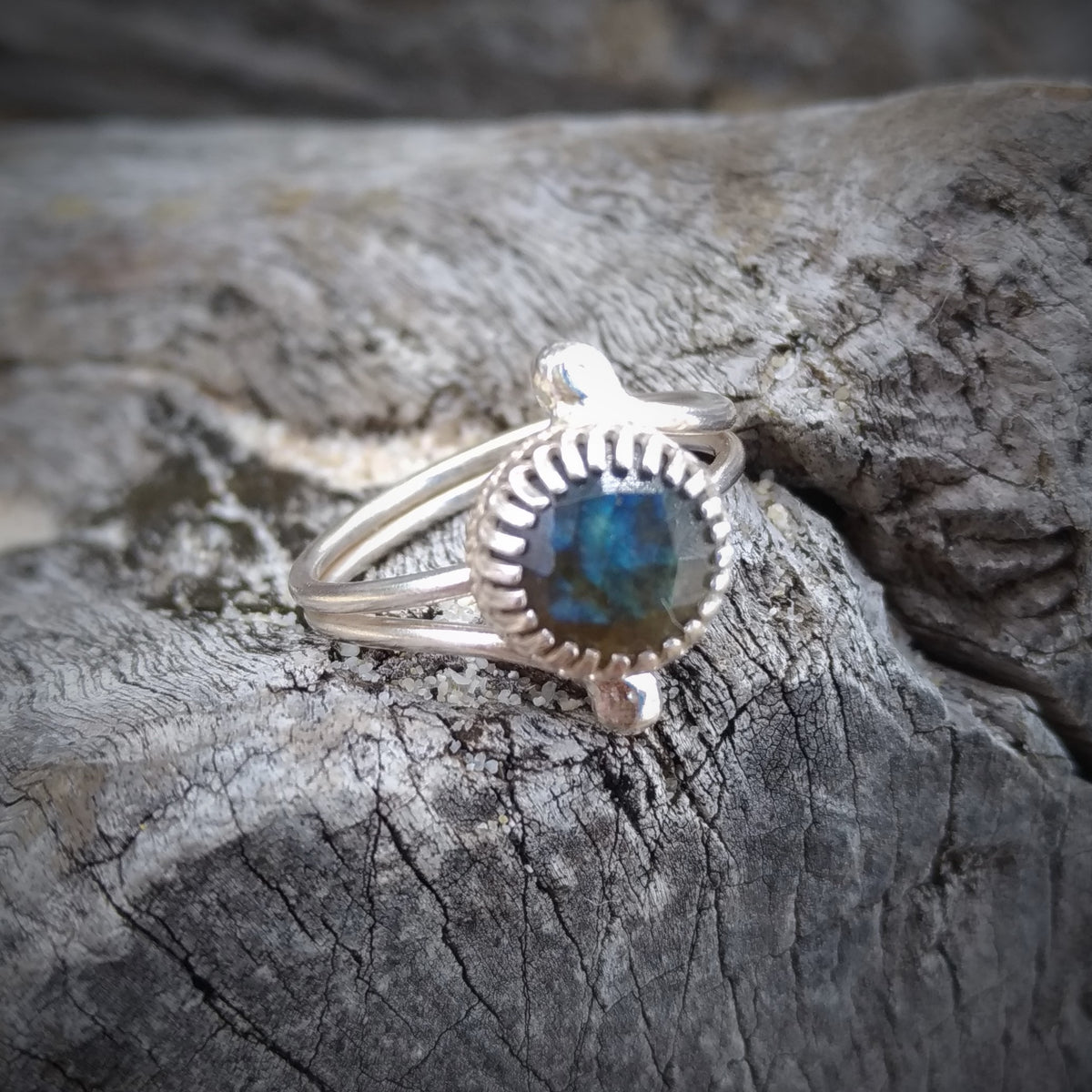 Rings – Abeille Bijoux