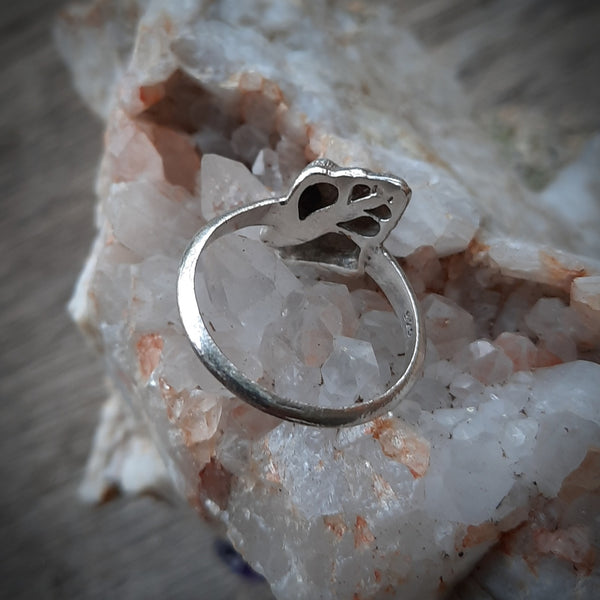 Mermaid Treasures Seashell Ring