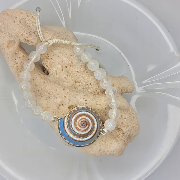 Seashell and Moonstone Beads Brecelet