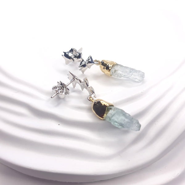 Dancing Manta Rays Raw Aquamarine Two Tones Drop Earrings