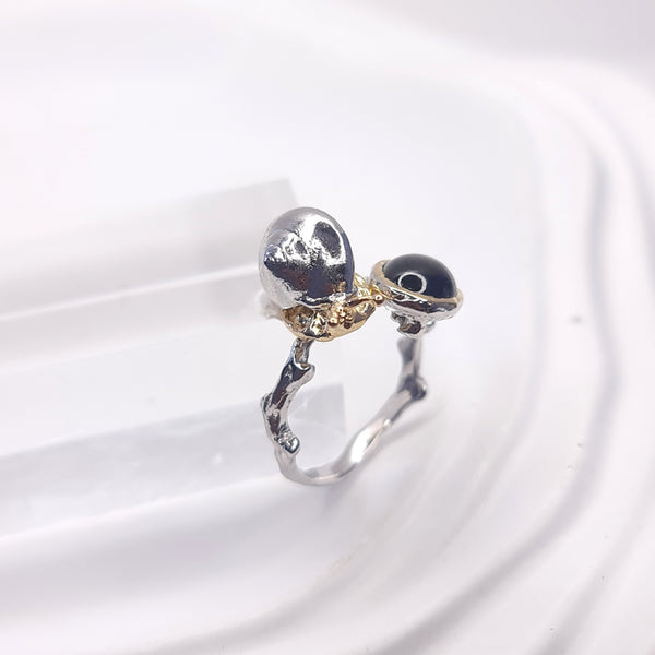 Sea Snail Black Star Sapphire Two Tones Ring