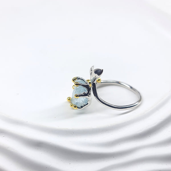 Whale Tail Aquamarine Ring